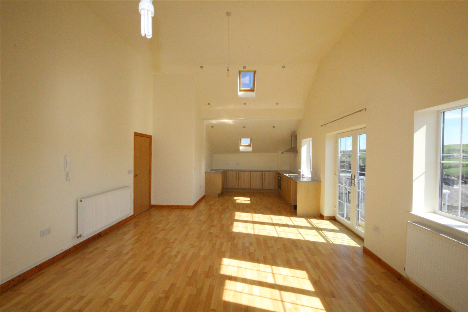2 bedroom apartment For Sale in Colne - IMG_9526.JPG